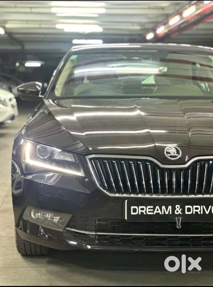 Skoda Superb Style 1.8 Tsi At, 2018, Petrol