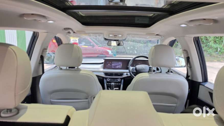 Mahindra Xuv700 2.2 Ax 7 Diesel Mt Str, 2022, Diesel