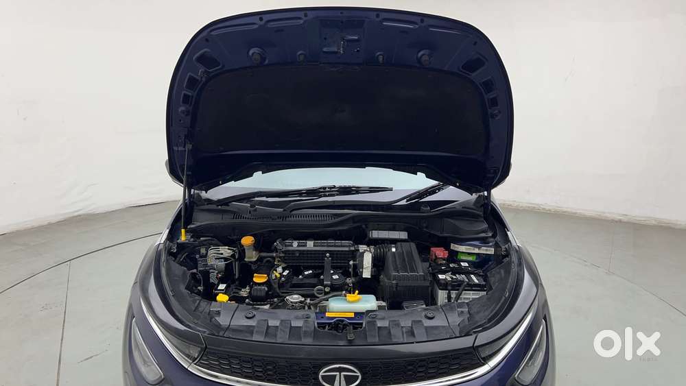 Tata Altroz Xz Plus (s), 2023, Petrol