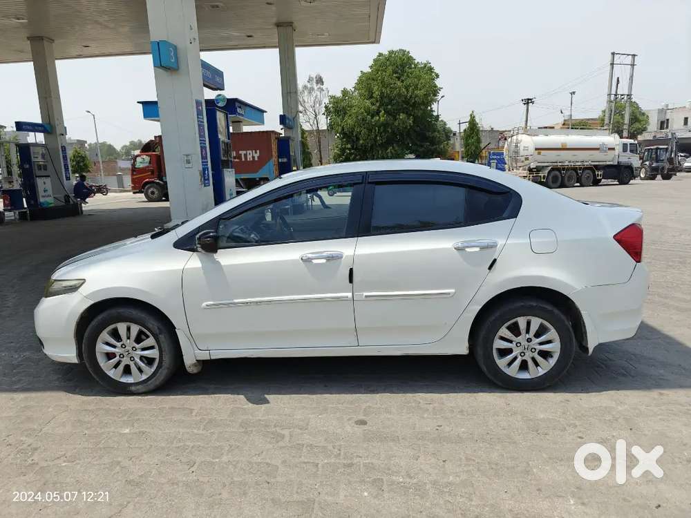Honda City 2012 Cng & Hybrids Well Maintained