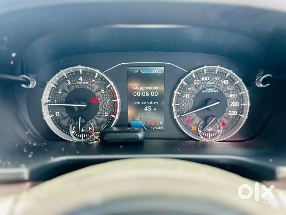 Maruti Suzuki Brezza 1.5 Zxi Smart Hybrid, 2024, Petrol