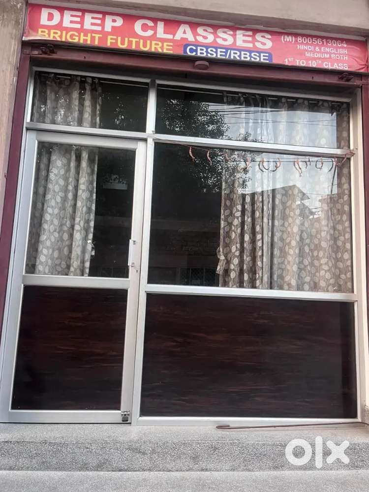 Aluminium Door 9 &times; 9.5 Feet &ndash; Good Condition