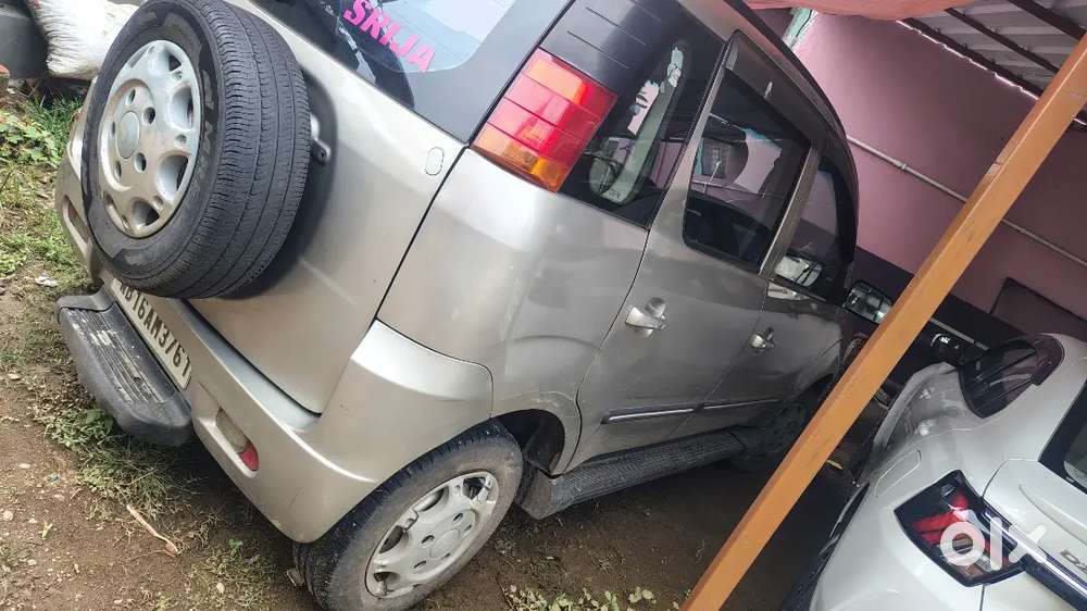 Mahindra Quanto 1.5 C4 2015, August . Tax & Insurance Failed,