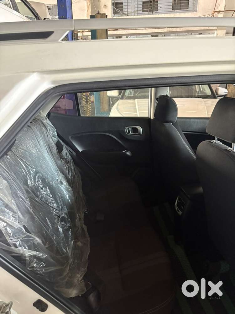 Hyundai Venue Petrol 2021