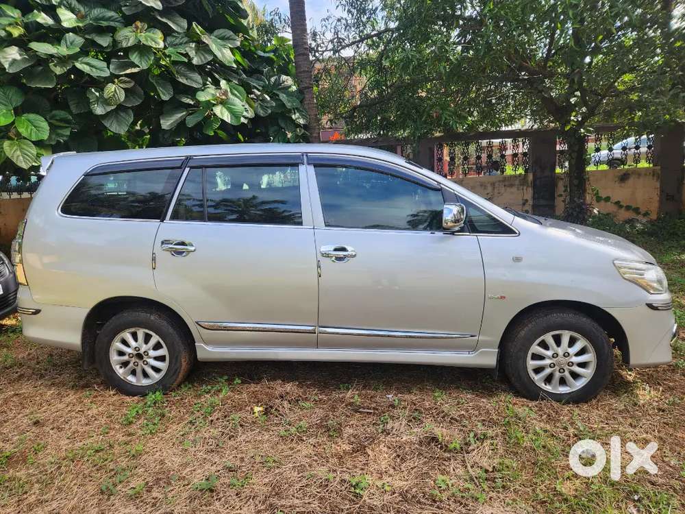 Toyota Innova 2012 Diesel Well Maintained
