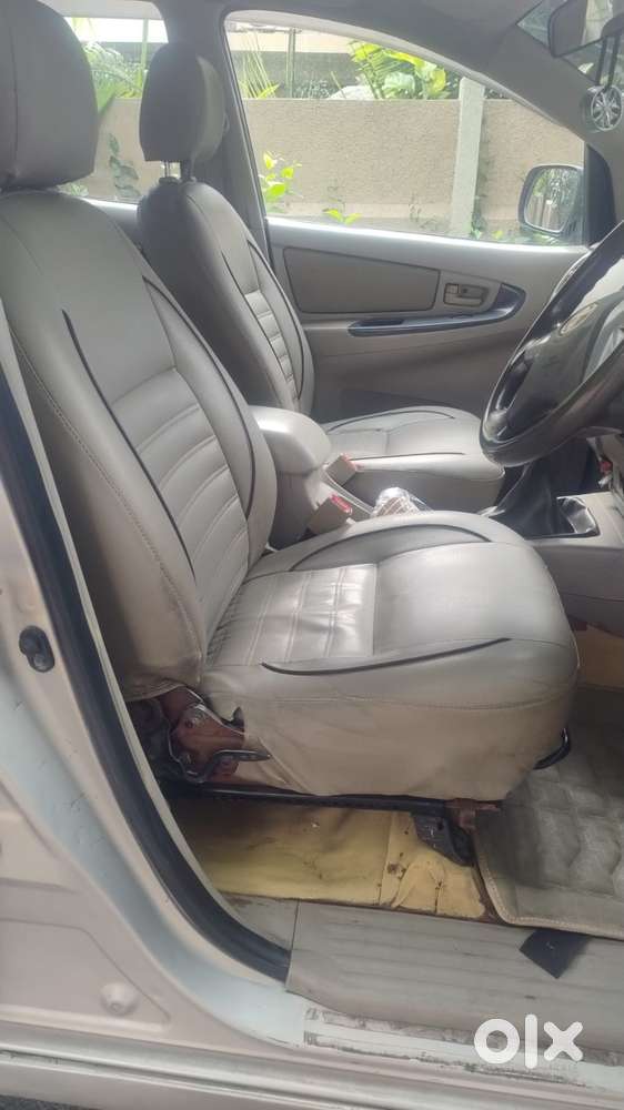 Toyota Innova, 2012