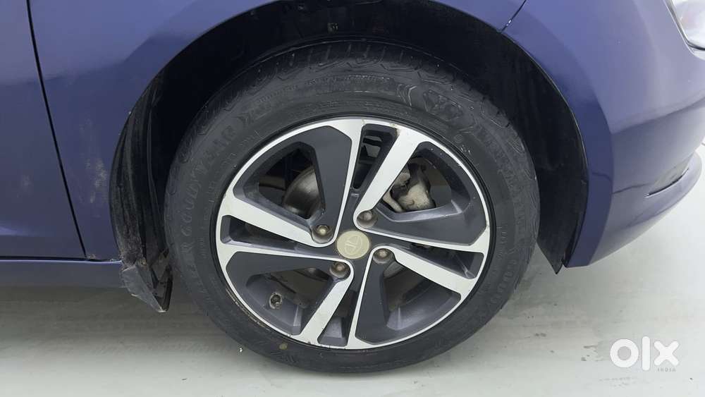 Tata Altroz 1.2 Xza Plus, 2022, Petrol