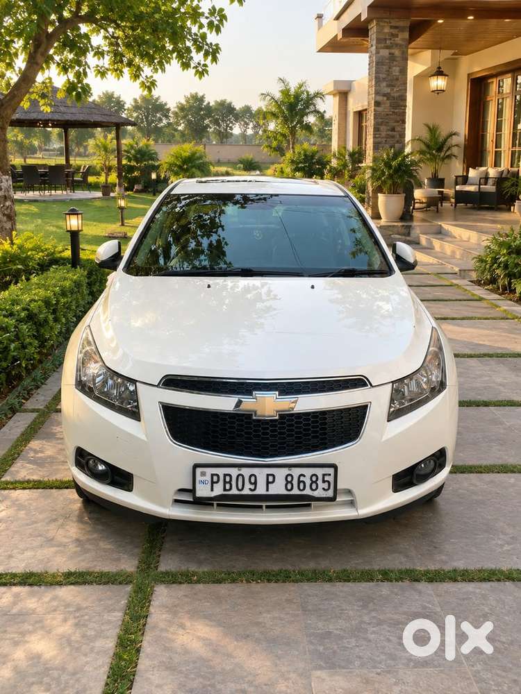 Cruze 1 Owner 48300 Kms Run Full Year Insurance All Brand New Tyres