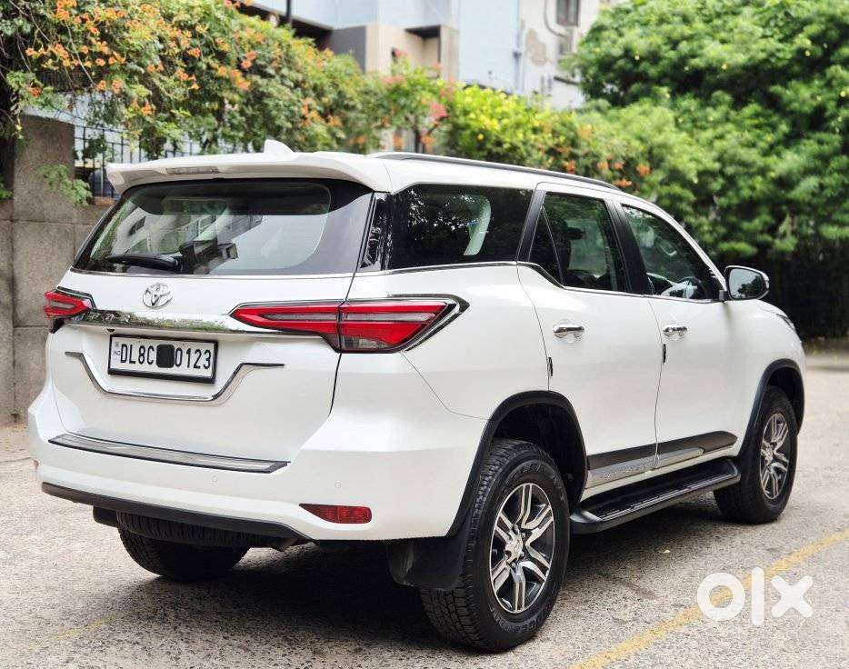 Toyota Fortuner 4x2 At 2.7 Petrol, 2024, Petrol