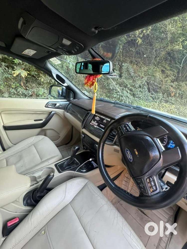 Ford Endeavour 2016