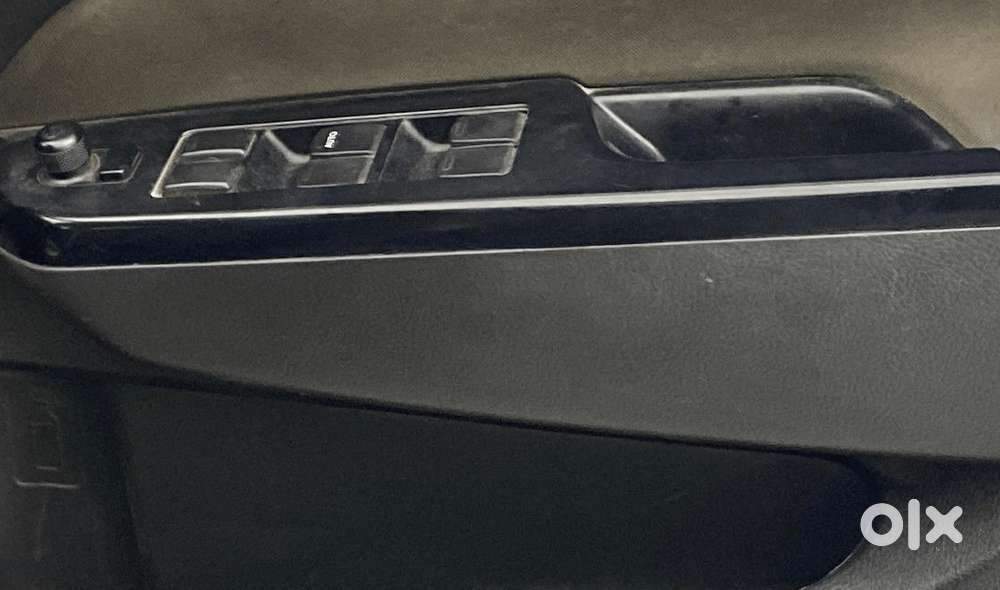 Maruti Suzuki Swift Vxi, 2017, Petrol