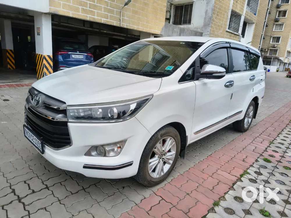 Toyota Innova Crysta 2016 Variant