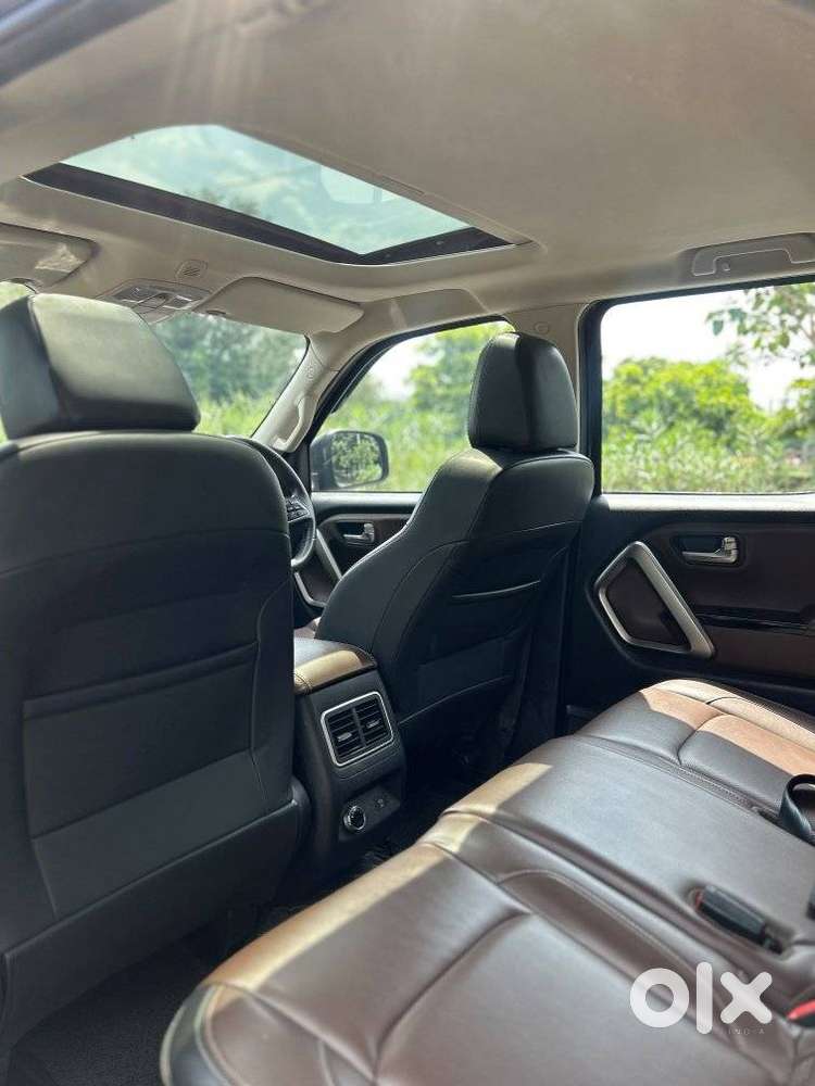 Mahindra Scorpio N Z8s G At 2wd, 2024, Petrol