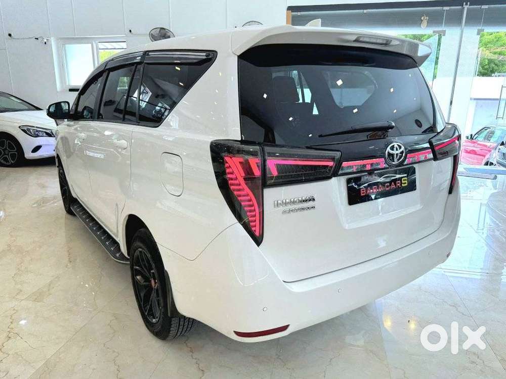 Toyota Innova Crysta [2020-ongoing] 2.4 Gx 7 Str, 2025, Diesel