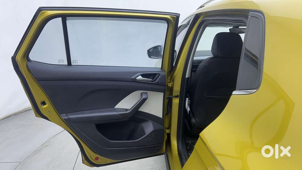 Volkswagen Taigun Topline 1.0 Tsi At (electric Seats), 2022, Petrol
