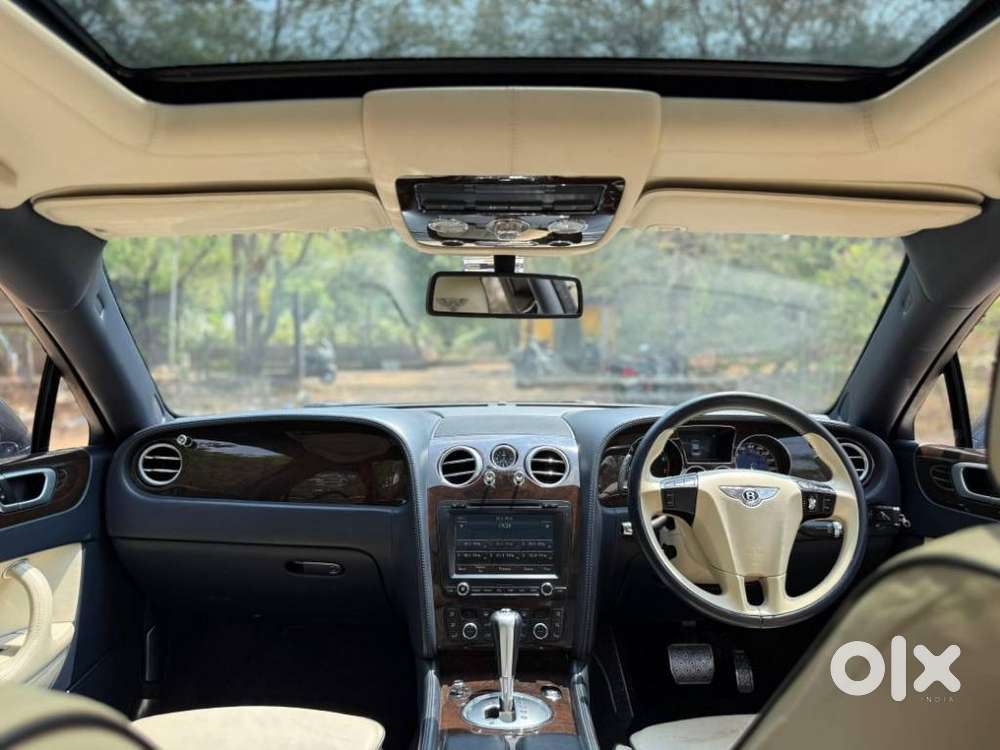 Bentley Continental Flying Spur Sedan, 2012, Petrol