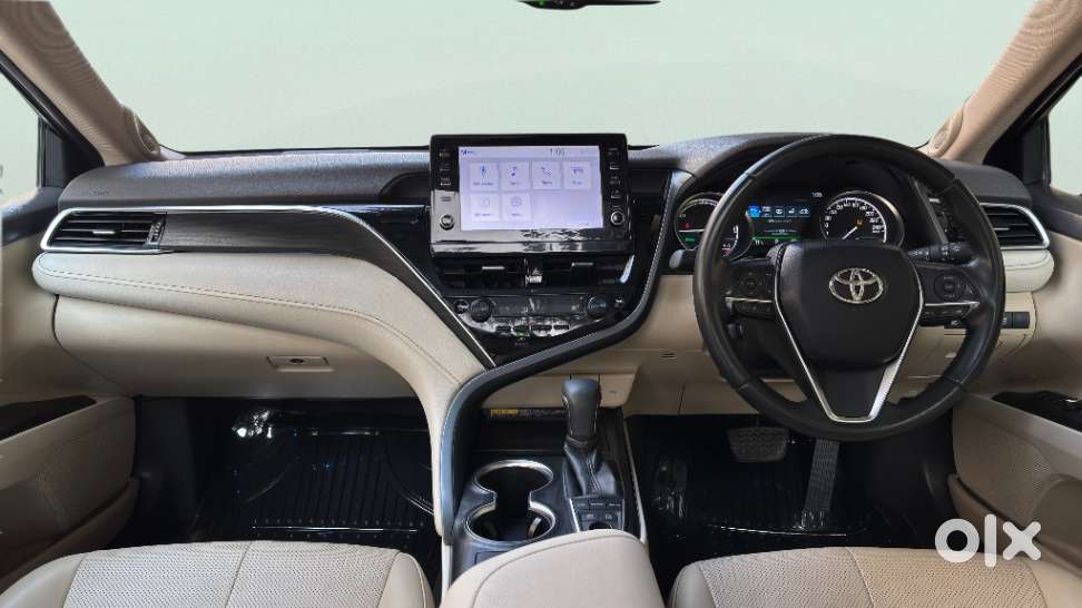 Toyota Camry 2.5 Hybrid, 2023, Petrol