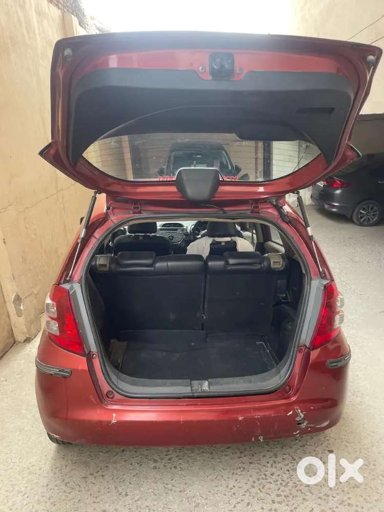 Excellent Condition Running Car, Still Gives Mileage 15.5 To 16 Km