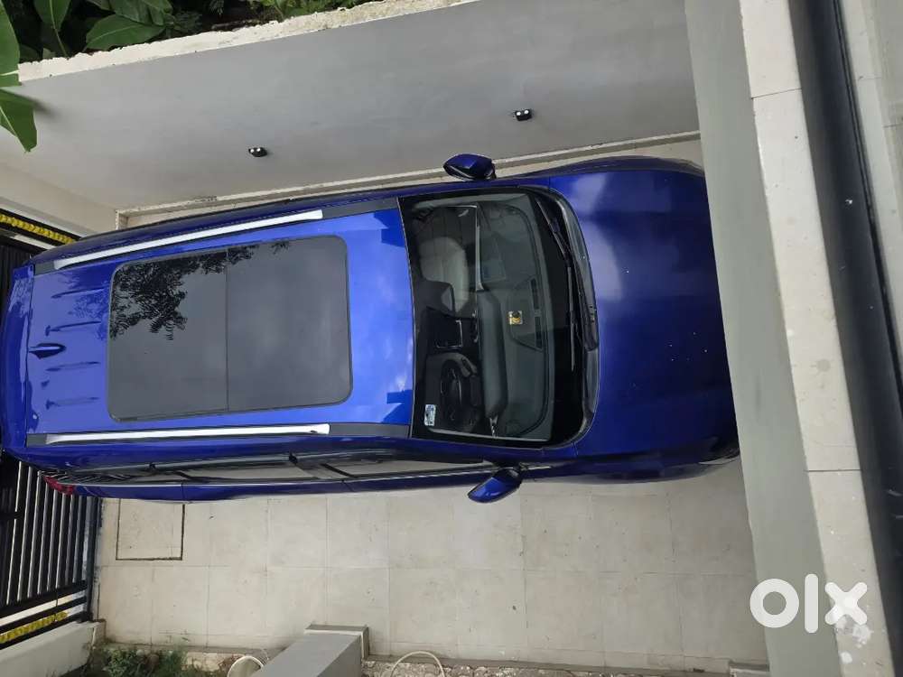 Mahindra Xuv700 Ax7 Nov 2022 Petrol Manual