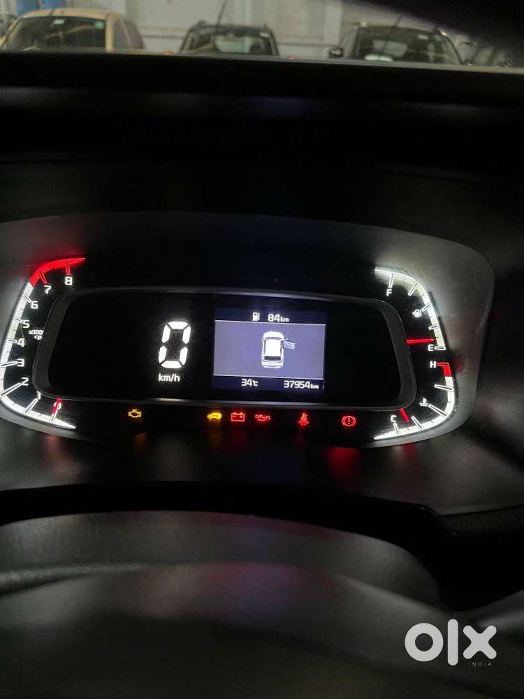 Kia Sonet, 2021, Petrol