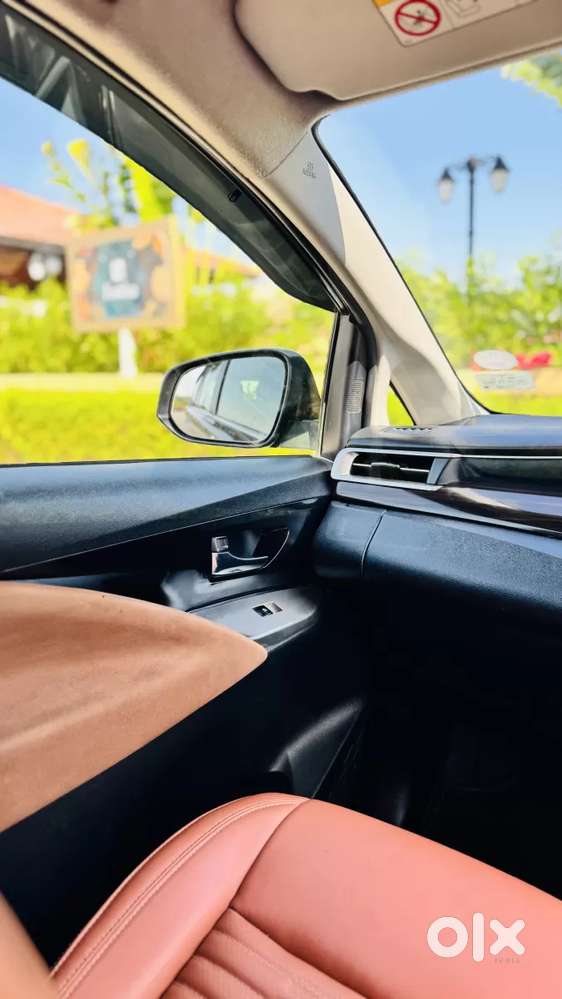 Toyota Innova Crysta 2.8 Zx At 7 Seater, 2019, Diesel