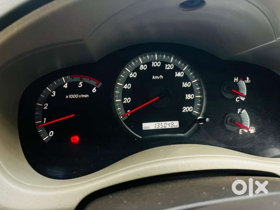 Toyota Innova 2.5 Zx 7 Str Bs-iv, 2014, Diesel