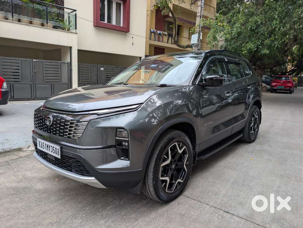 Tata Safari Accomplished X Plus 7 Str Dark Edition At, 2025, Diesel
