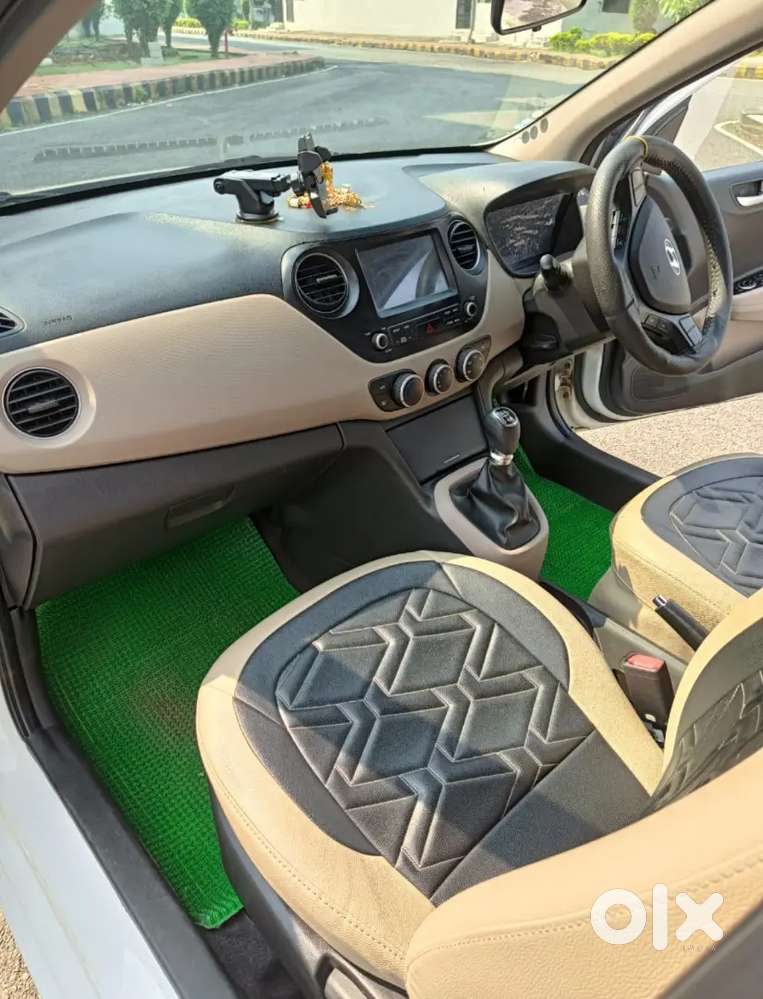 Car Bahut Hi Ache Condition Main Hai Bahut Hi Kam Chala Hai