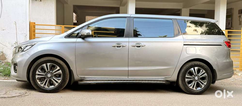 Kia Carnival Premium, 2020, Diesel