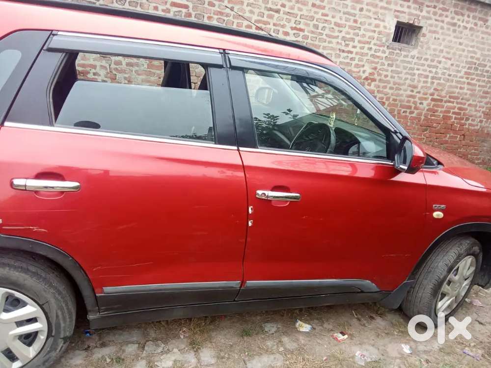Gaadi No. U15 Hai Or Gaadi Apko Dekhne Ke Liye Aligarh Milegi