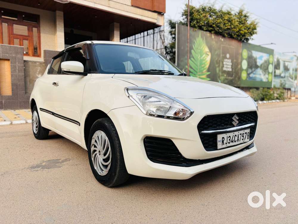 Maruti Suzuki Swift Vxi + Manual, 2023, Petrol