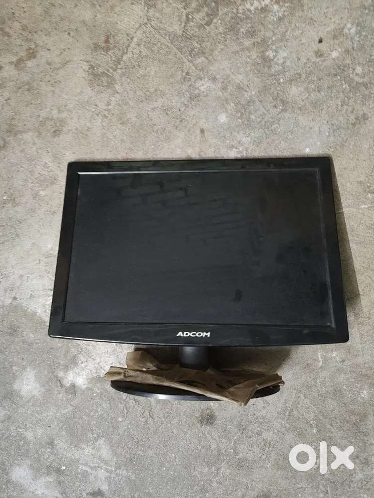 Adcom 15.4 Inch (HD monitor Home delivery available )