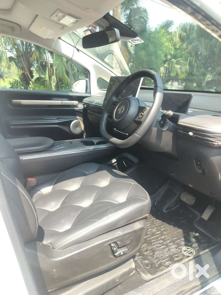 Mg Windsor Ev Essence, 2024, Electric