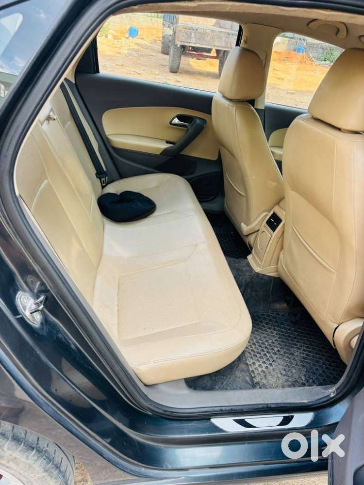Volkswagen Vento 1.2 Tsi Highline At, 2017, Petrol