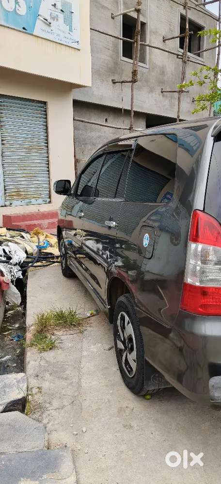 Toyota Innova 2013 Diesel Well Maintained
