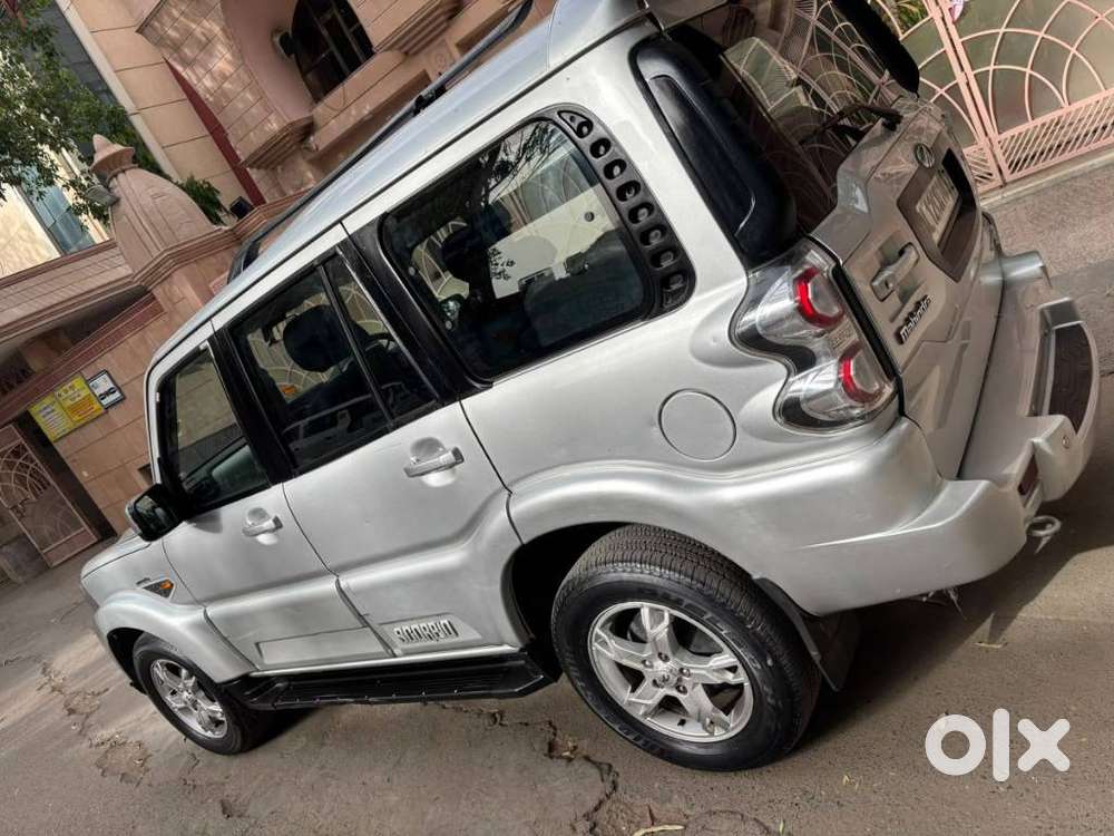 Mahindra Scorpio S10, 2017, Diesel