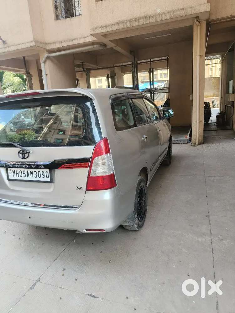 Toyota Innova 2010