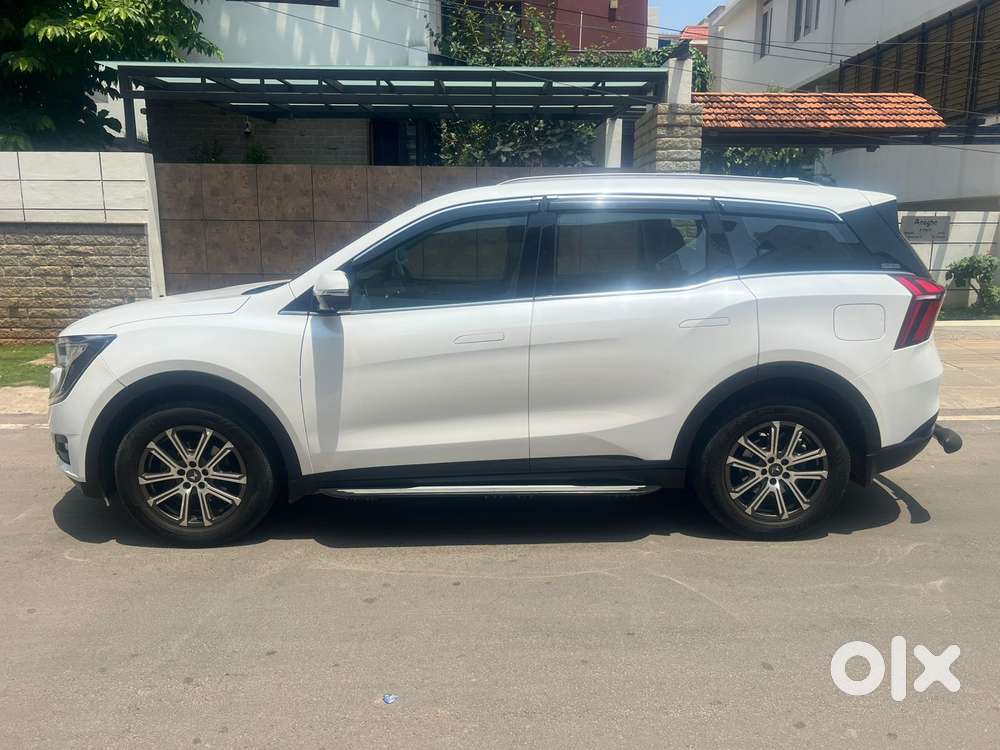 Mahindra Xuv700 2.2 Ax 7 Diesel At Luxury Pack Str Awd, 2023, Diesel