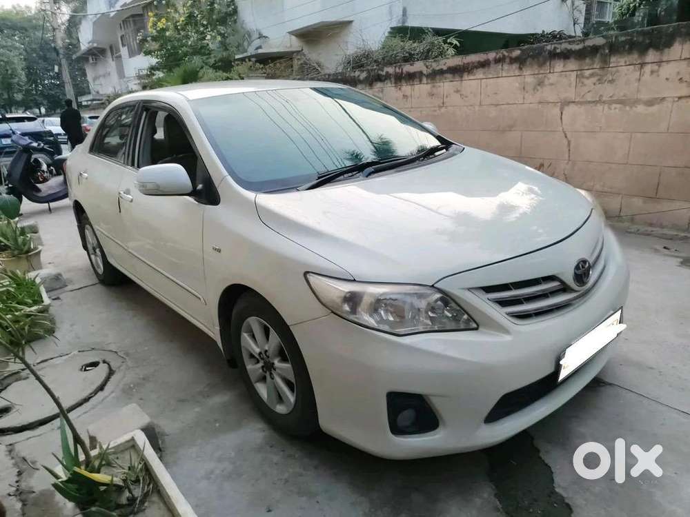 Toyota Corolla Altis G 2011 December Dl Reg