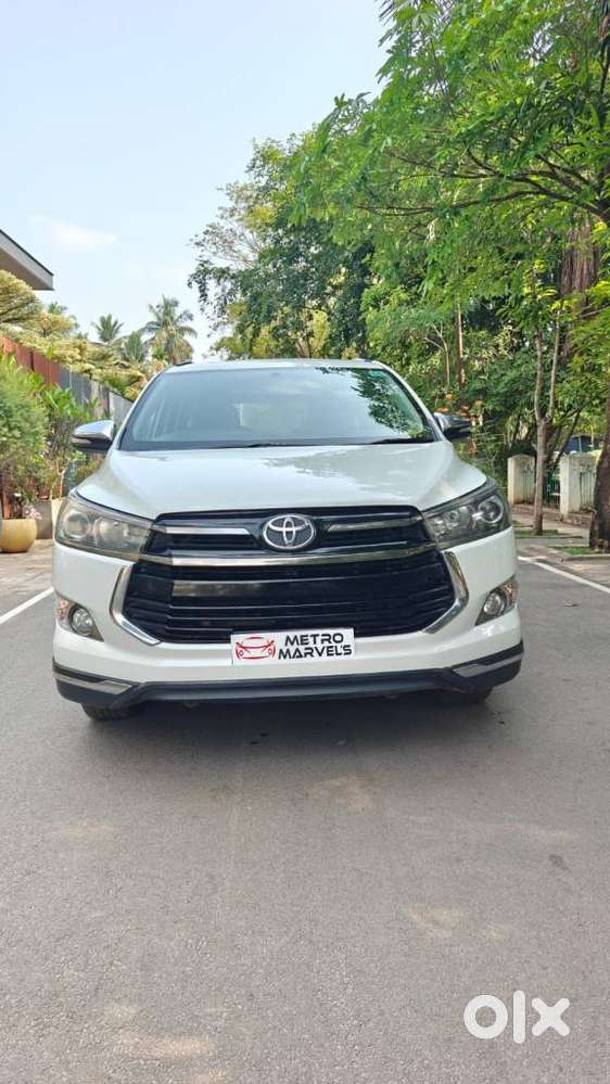 Toyota Innova Crysta Touring Sport 2.4 Mt, 2017, Diesel