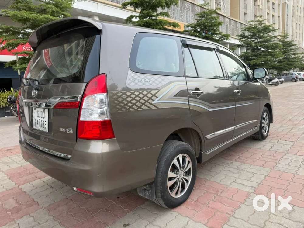 Toyota Innova 2.5 Zx 7 Str Bs-iv, 2015, Diesel