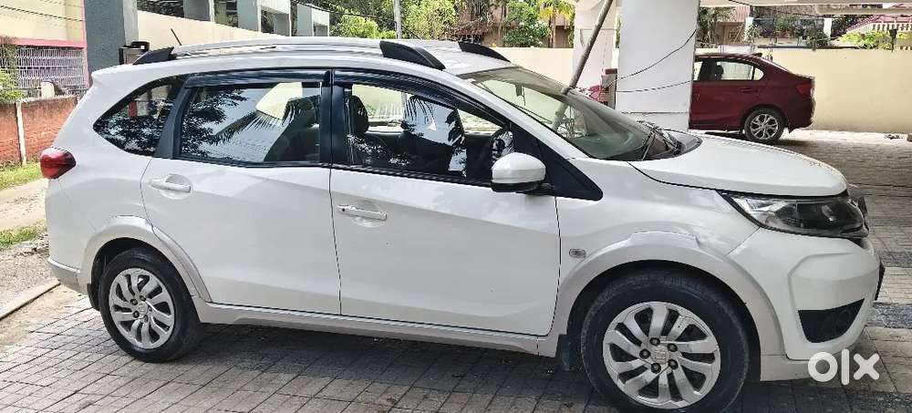 1st Owner Honda Br-v 2018 Petrol In Mint Condition