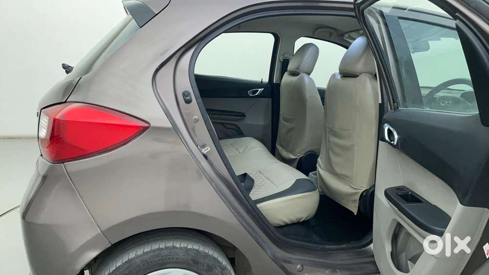 Tata Tiago Xza, 2018, Petrol
