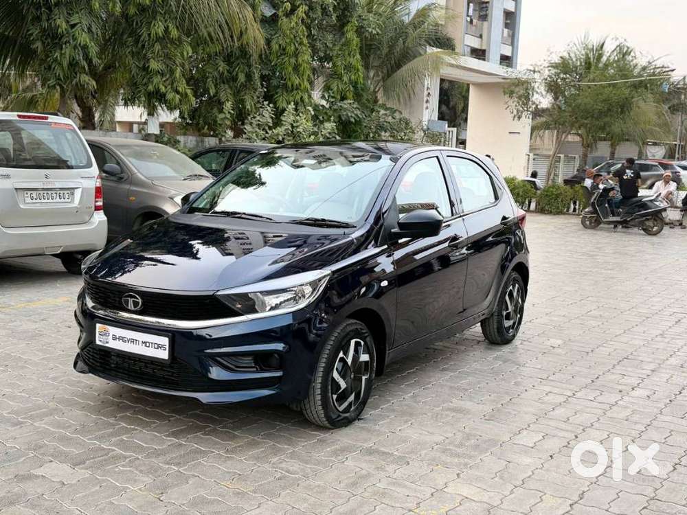 Tata Tiago, 2025, Petrol