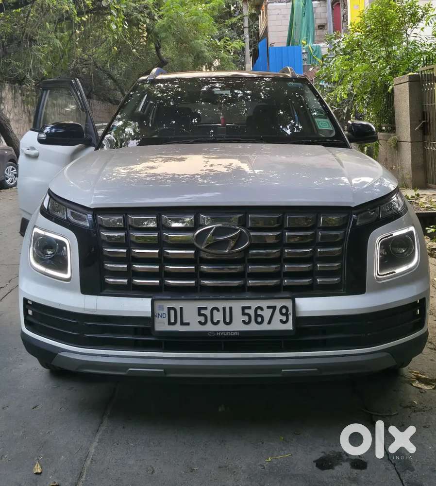 Hyundai Venue Sx 1.2 Petrol | Dec 2022 Model | Low Driven | 1st Owner