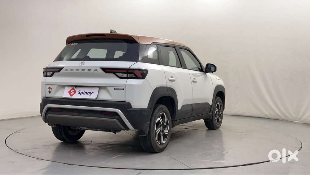 Maruti Suzuki Brezza Vxi At, 2022, Petrol