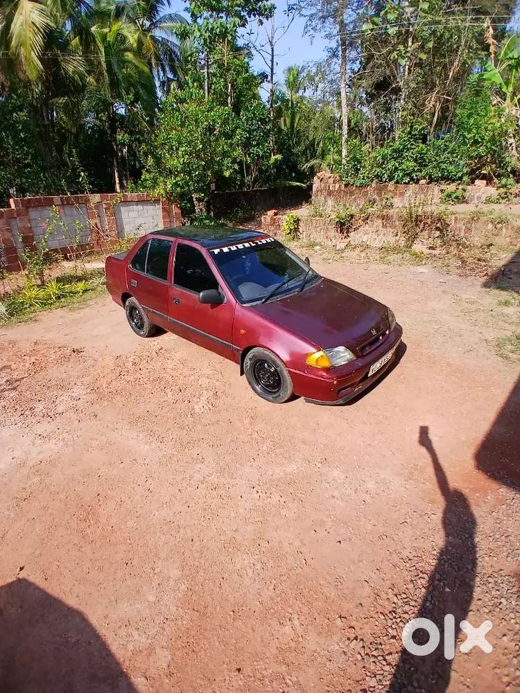 Maruti Suzuki Esteem 1998