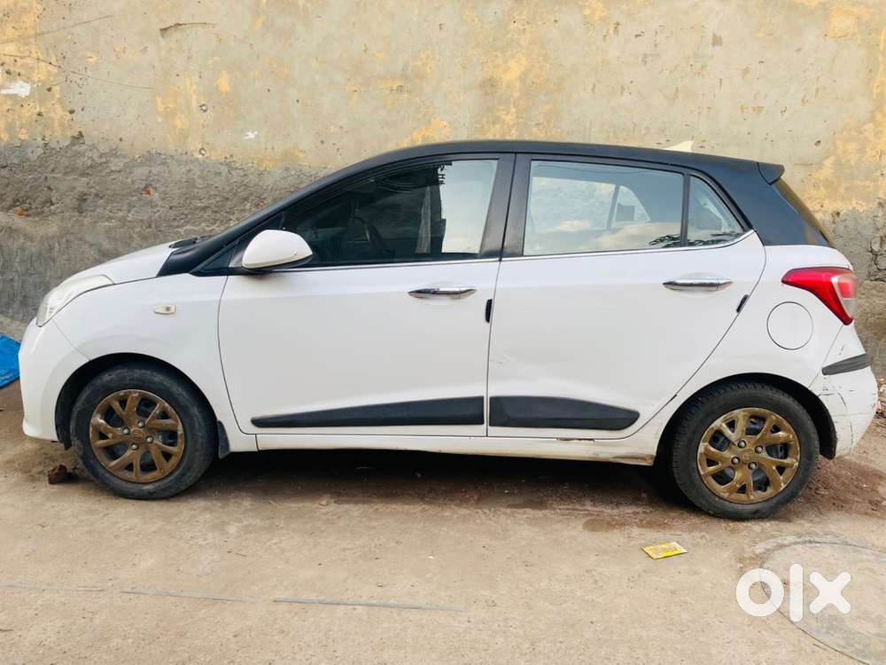 Hyundai Grand I10 2018 Company Fitted Cng  Good Condition