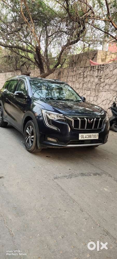Mahindra Xuv700 2.0 Ax 5 Petrol Mt 7 Str, 2022, Petrol