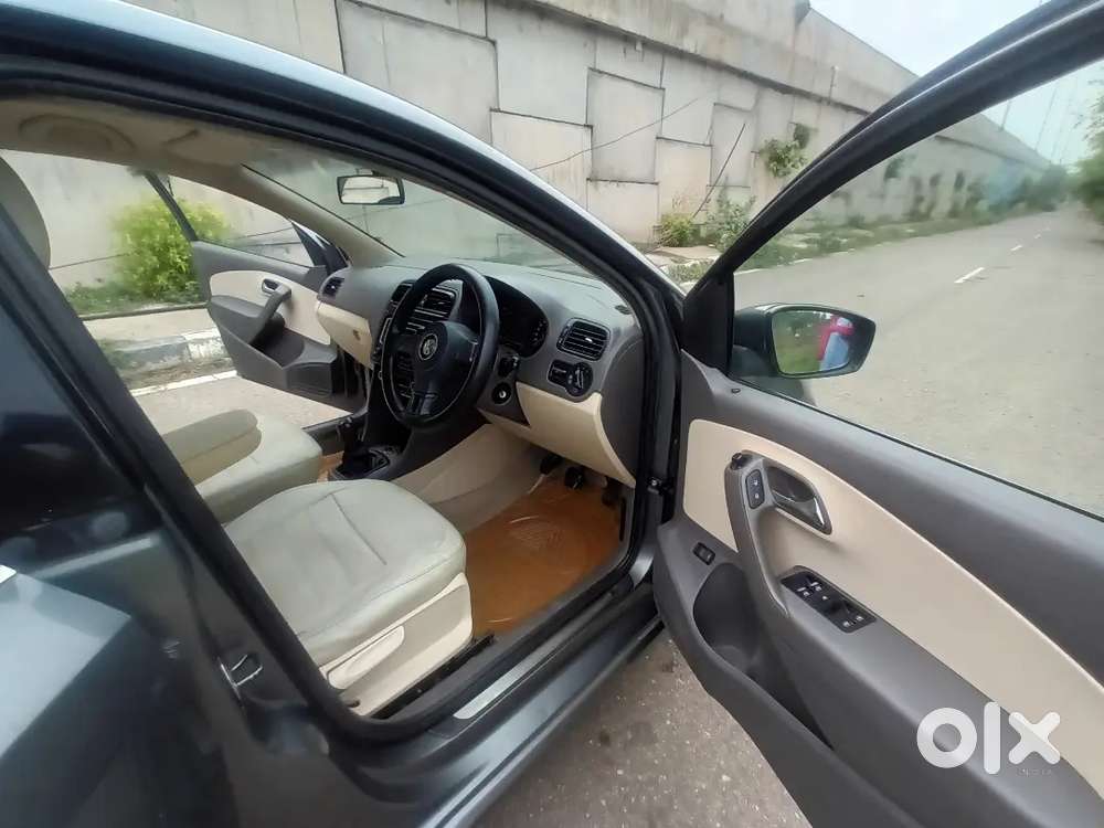 Volkswagen Vento 2013 December. 2nd Owner..petrol.89000 Km Running